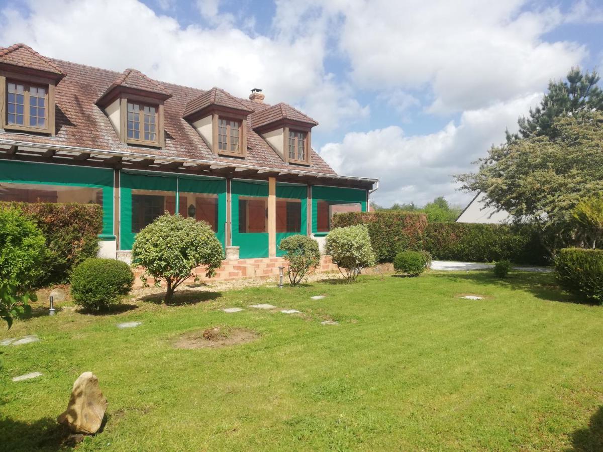 Au Soleil De Picardie Presles-et-Boves Buitenkant foto